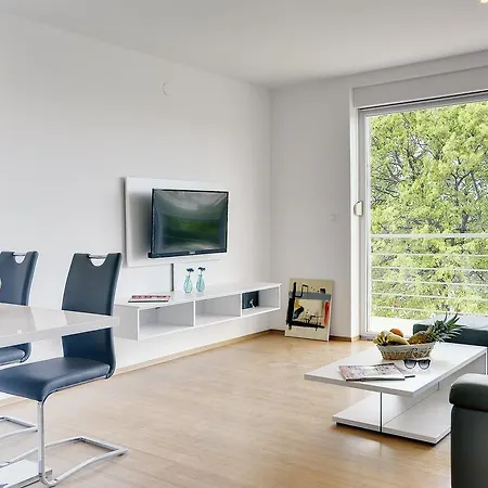 Apartments Vea פולה